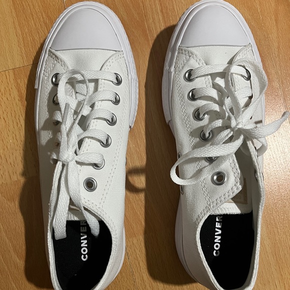 Custom Chunk Taylor All Star Platform in White - Picture 1 of 5